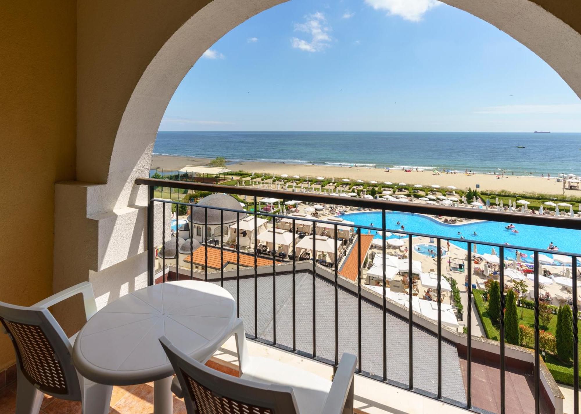 Hotel Alua Helios Bay Obzor Esterno foto