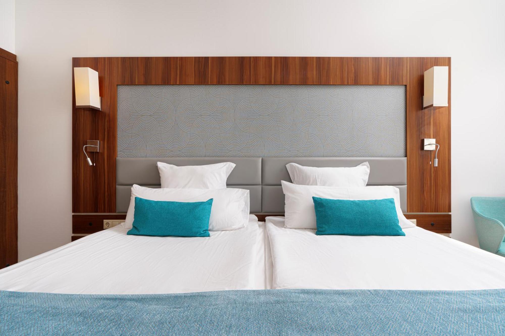 Hotel Alua Helios Bay Obzor Esterno foto