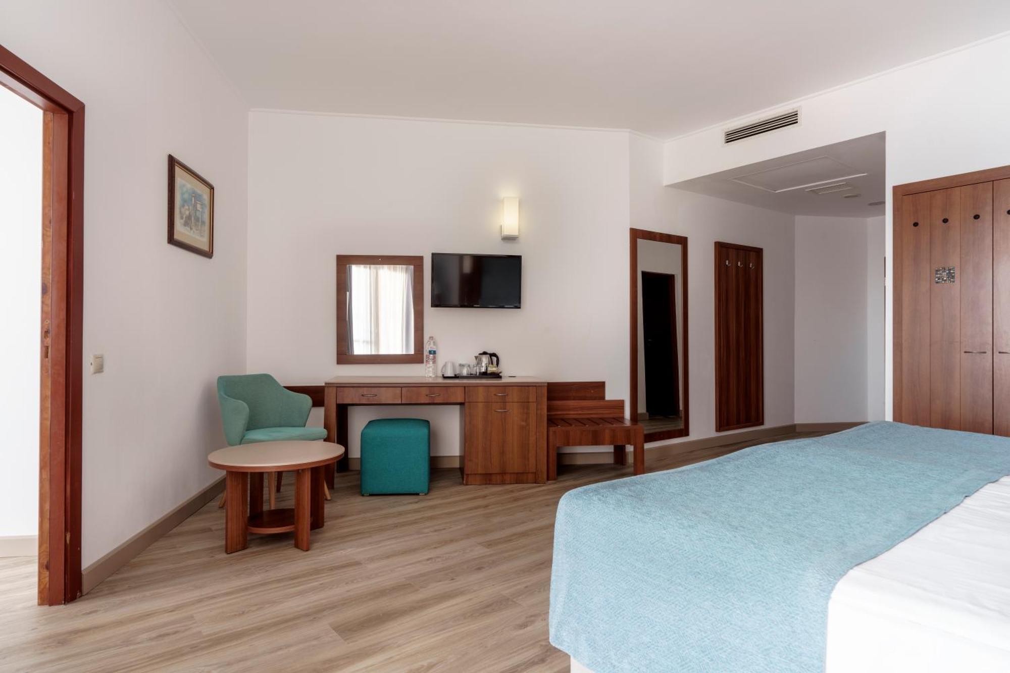 Hotel Alua Helios Bay Obzor Esterno foto